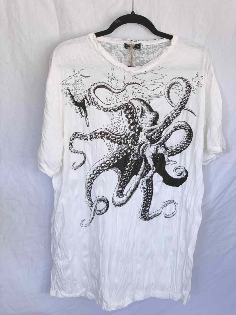 Men's XL Printed T-Shirt-The High Thai-The High Thai-Yoga Pants-Harem Pants-Hippie Clothing-San Diego